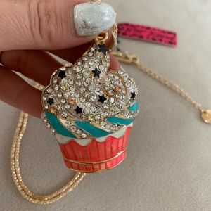 Betsey Johnson crystals cupcake ice cream necklace